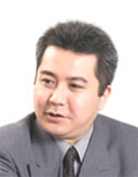 大城　嗣博